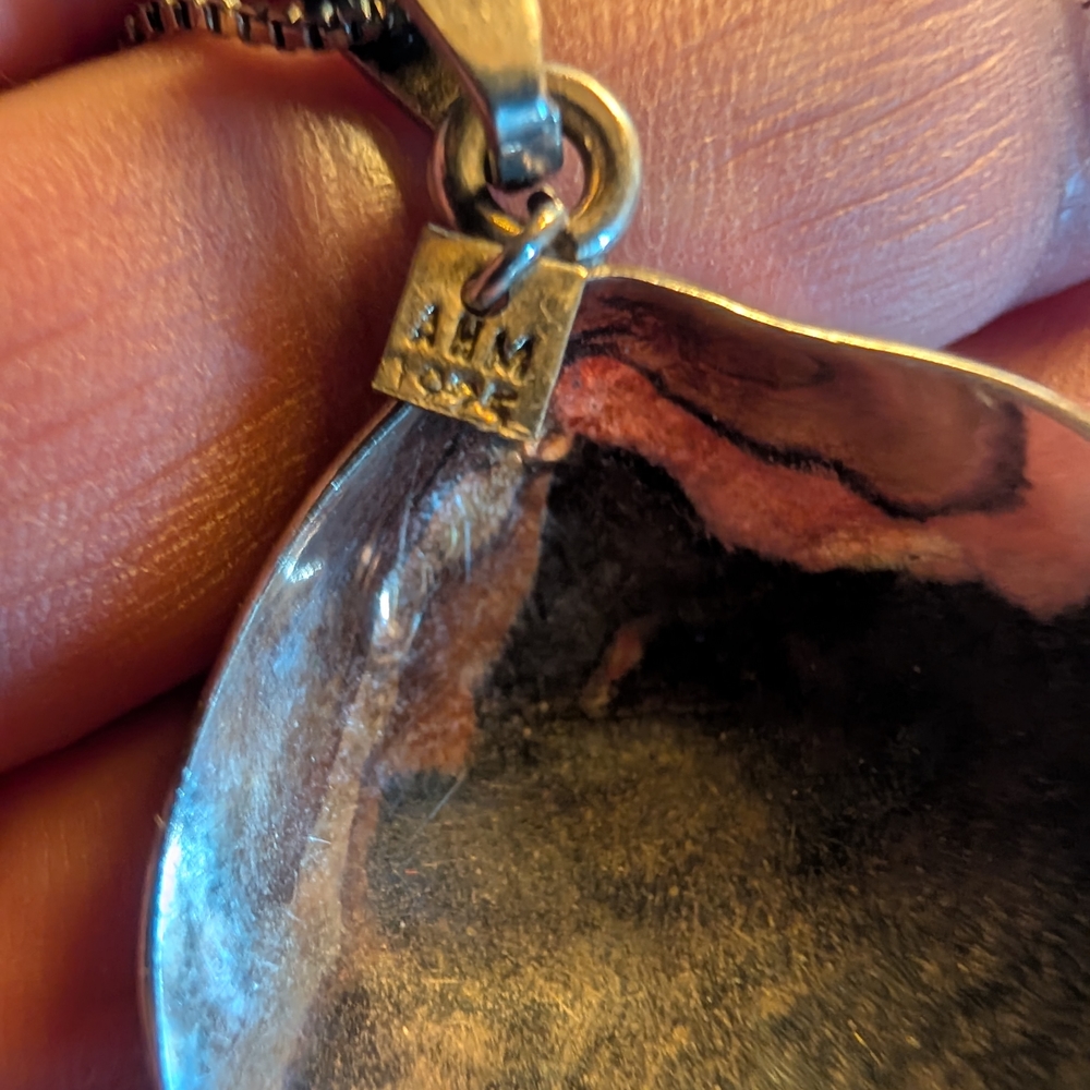 Sterling Silver"Large"Clam& Solid Sterling Silver Chain - Picture 3 of 4